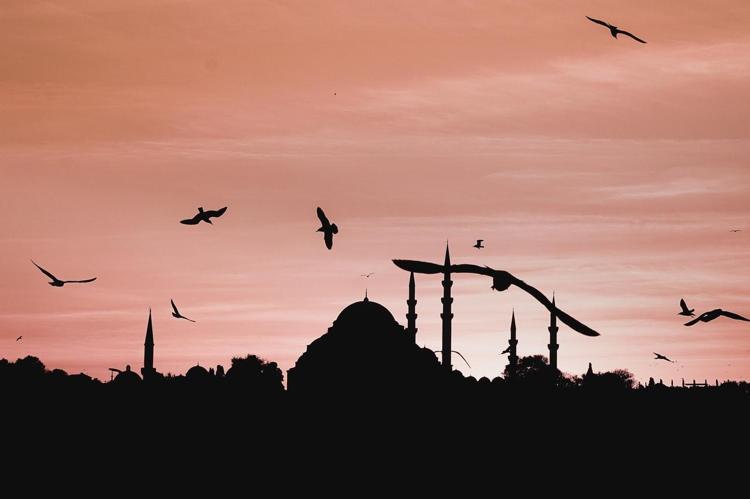 İNŞİRAH DUASI ANLAMI VE FAZİLETİ NEDİR