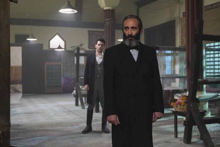 Fırat Tanış, kız arkadaşıyla görüntülendi