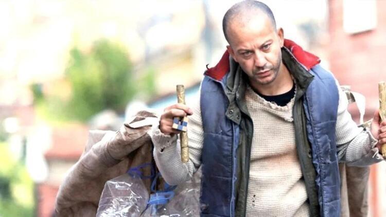 Rıza Kocaoğlu sevgilisiyle romantik anlar yaşadı