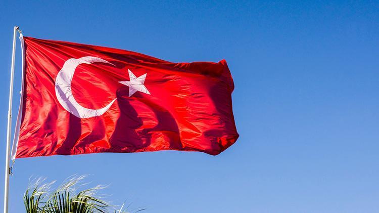19 Mayıs Perşembe günü resmi tatil mi Okullar ve iş yerleri kapalı mı 18 Mayıs yarım gün tatil mi olacak mı