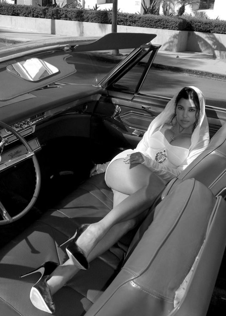 Kourtney Kardashian ve Travis Barker evlendi