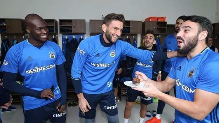 Fenerbahçe, Galatasaraylı eski isim ile anlaştı Altay ile rekabete girecekler