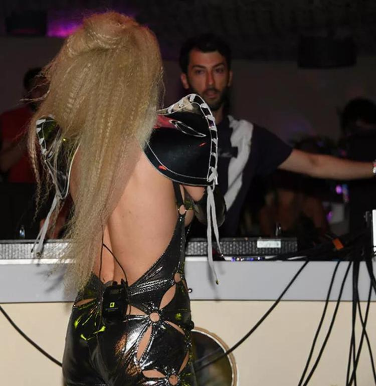 Hande Yener: Berksan da Mustafa Topaloğlu da kusura bakmasın...