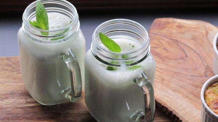 Yazın ayran içmek neden çok faydalı