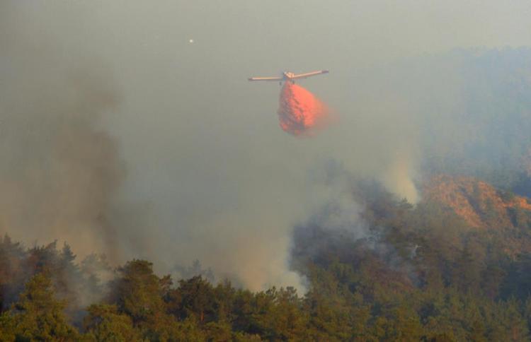 20 HELİKOPTER, 14 UÇAK İLE MÜDAHALE SÜRÜYOR