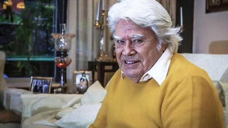 Yani daha bu devede kulak Sizce bir ömür bir kitaba sığabilir mi