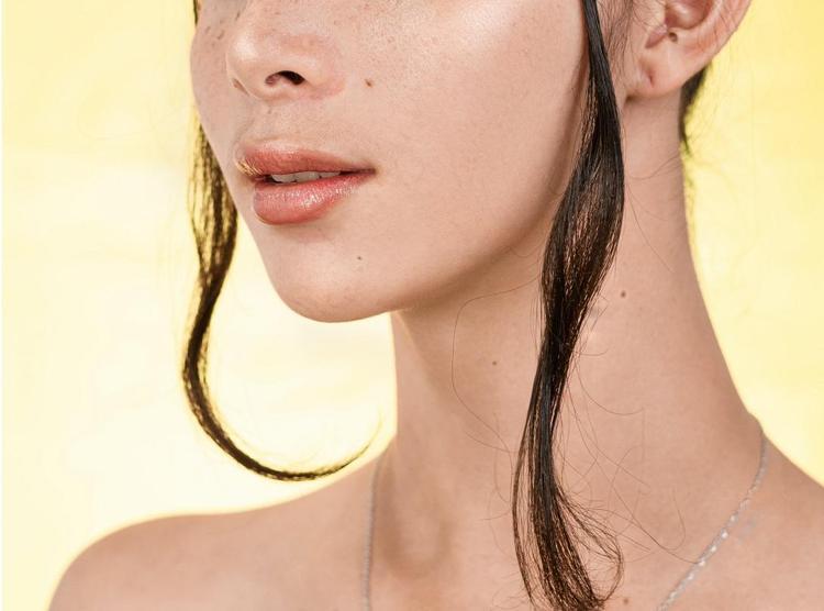 CİLT LEKELERİ İÇİN ELMA SİRKESİ MUCİZESİ