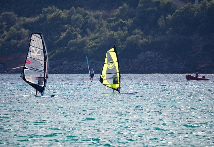ALAÇATIDA RÜZGAR SÖRFÜ (WINDSURFING) | İZMİR