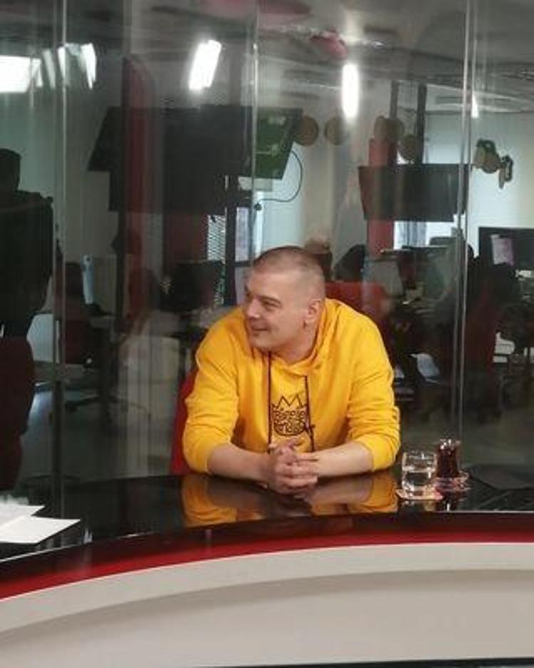 HAYATI ÇOK SEVEN BİR ARDA VAR ARTIK