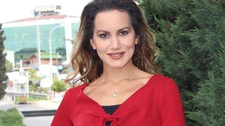 Yıldız Asyalı sahnede zor anlar yaşadı