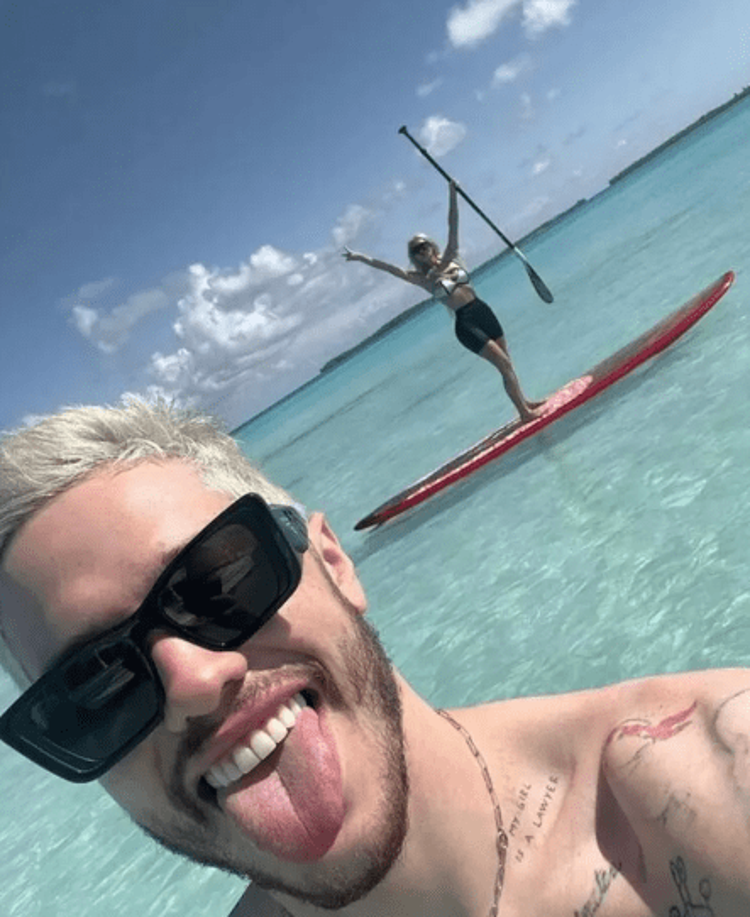 DAVIDSON İLE YAZIŞMALARI İFŞA OLDU