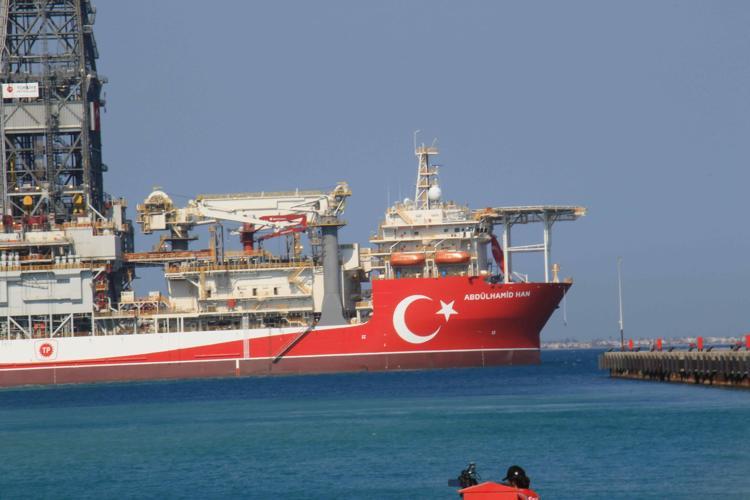 YUNAN BASINI MANŞETTEN VERDİ