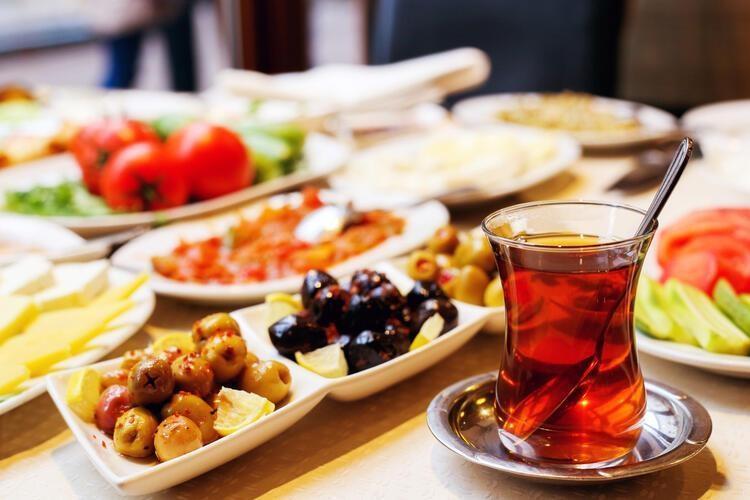 Rüya tabirlerine göre kahvaltı ile ilgili rüyaların anlamı