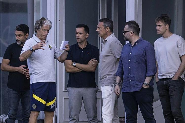 Sörloth olmadı, Maxi Gomaz olmadı, Icardi olmadı İşte Fenerbahçenin son hedefi