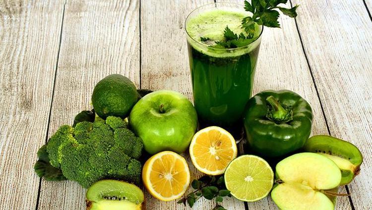 MUZLI MANGOLU YEŞİL SMOOTHIE