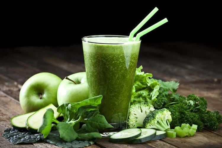 PORTAKAL ISPANAK YEŞİL SMOOTHIE