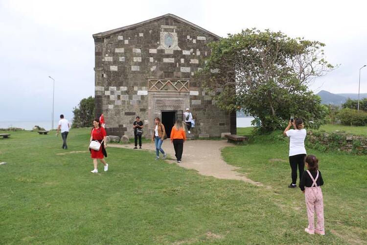 Yason Burnu Yarımadasında restorasyonu biten kilise ziyarete açıldı