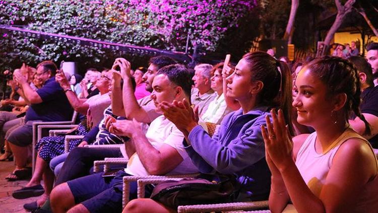 Steffen Morrison Caz Festivalinde kendisine hayran bıraktırdı - Kültür ...