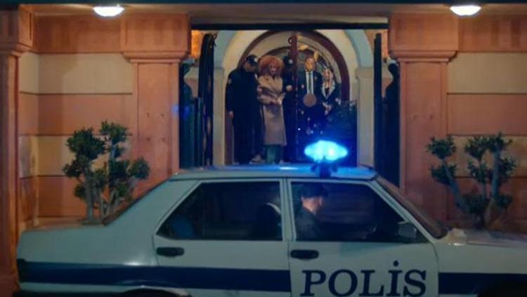 Üç Kız Kardeş 28. bölüm fragmanı Türkan ve Somer Mineye hayatı zehir ediyor