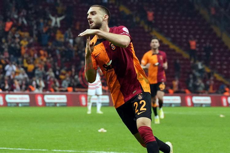 Berkan Kutlu protestolara dayanamadı, yönetime talebini iletti