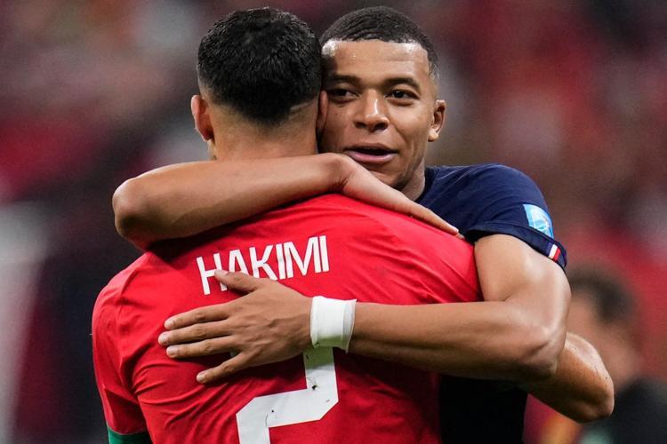 Kylian Mbappe, Achraf Hakimiyi teselli etti