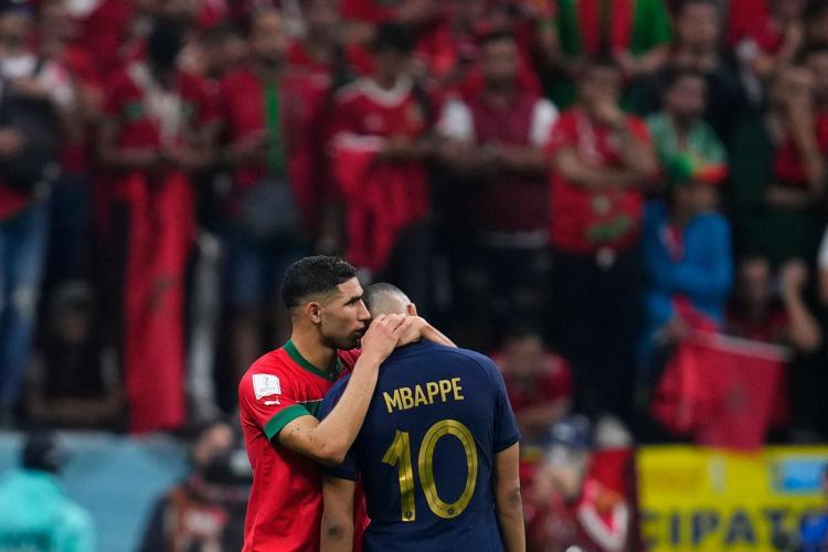 Kylian Mbappe, Achraf Hakimiyi teselli etti