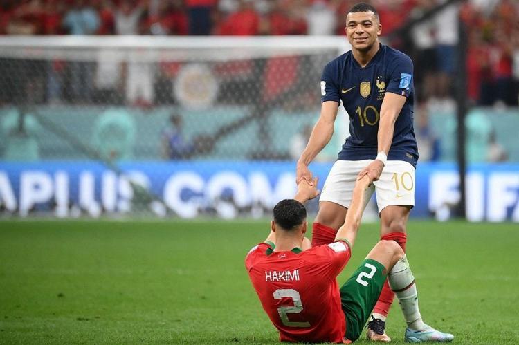 Kylian Mbappe, Achraf Hakimiyi teselli etti
