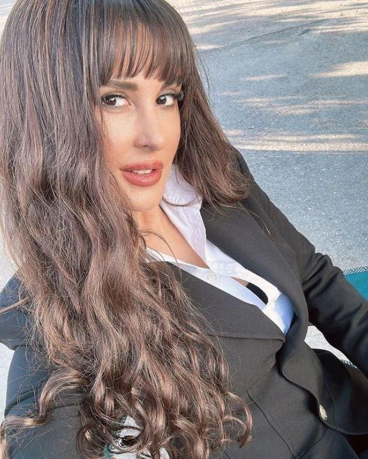Ebru Destandan filtresiz paylaşım