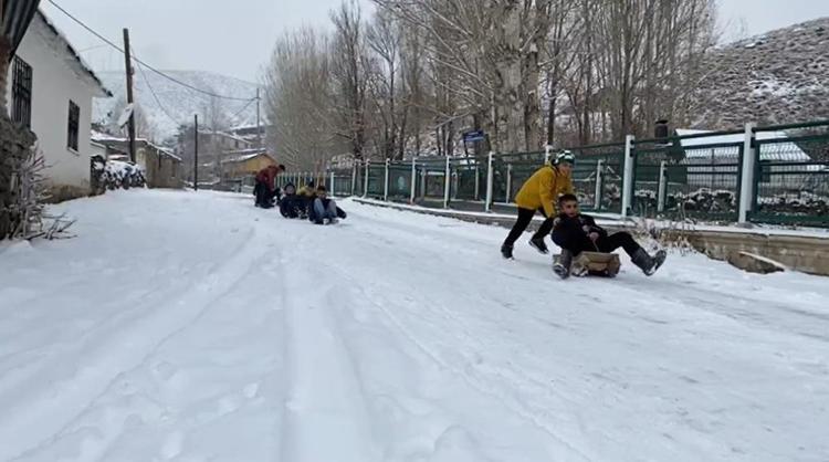 KAR YAĞIŞI NEDEN ÖNEMLİ, HAVAYI NASIL TEMİZLİYOR