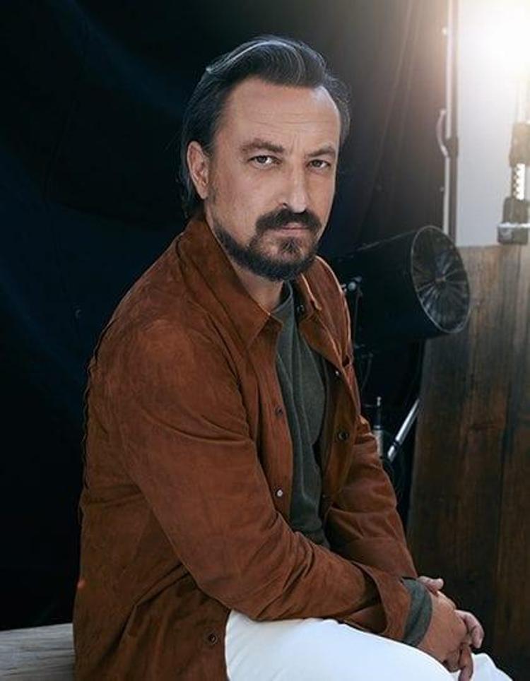 Onur Saylakın babası ve kardeşi kendi elleriyle konteyner yaptı Yenisi yapım aşamasında