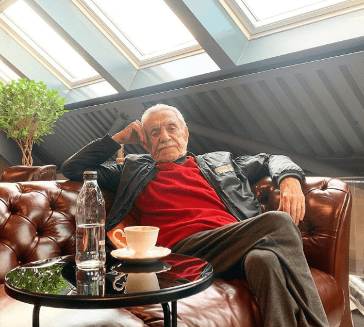 İKİ KEZ KANSERİ YENDİ