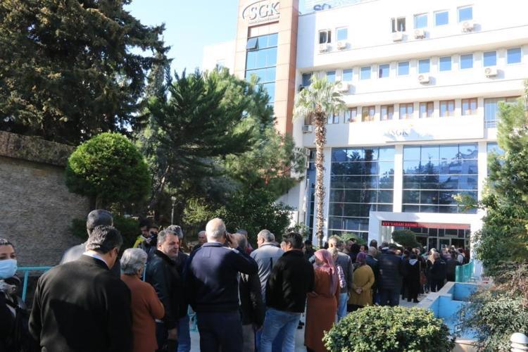 BAĞKURLULARDA 3 YIL HİZMET ŞARTI VAR MI