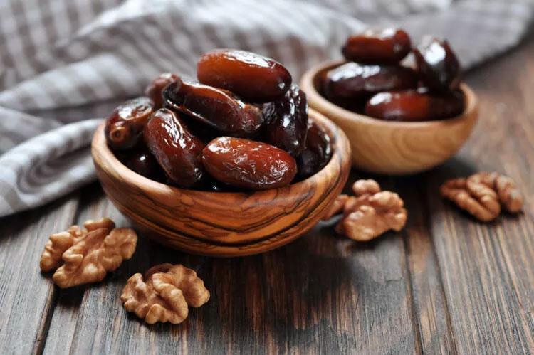 HURMA YEMEK ZARARLI MI