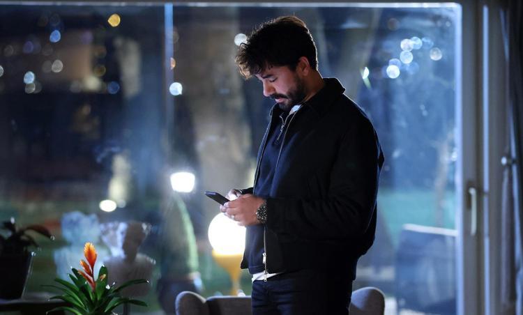 Kraliçe ilk bölümüyle tam not aldı: Bitti, sen de bittin