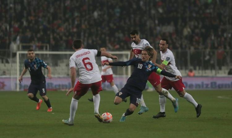 Nihat Kahveci mağlubiyetin sebebini açıkladı, Çağlar Söyüncüyü örnek gösterdi