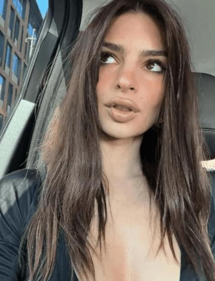 Emily Ratajkowski: Beni küçük bir et parçası olarak gördüler