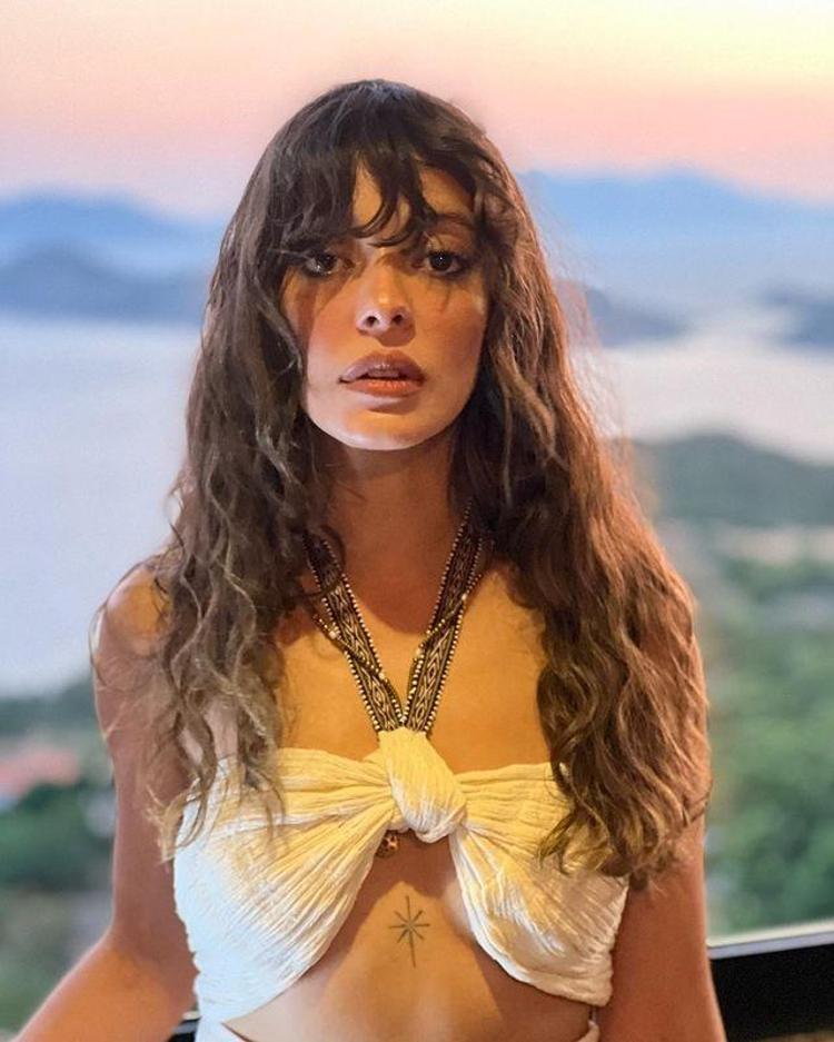 Kraliçenin Zeynepi Selin Şekerci: O da benim gibi dimdik