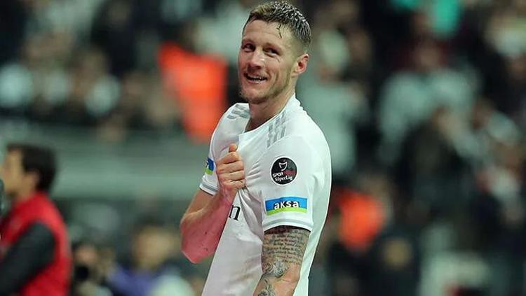 Beşiktaşa Weghorsttan kötü haber Dönme ihtimali var mı