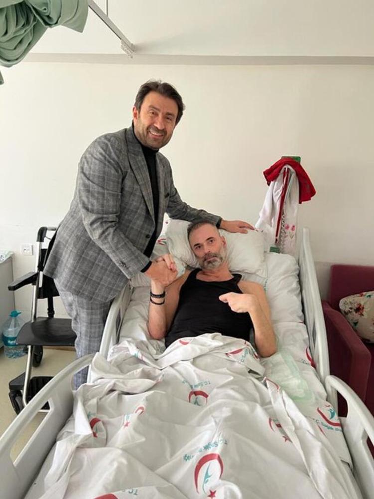 Sağlık sorunları yaşayan eski futbolcu Ersen Martin, Kuşadasısporun maçını izledi