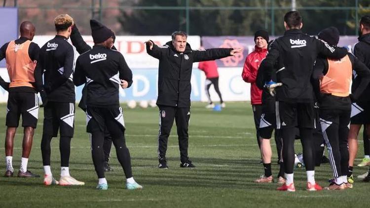 Beşiktaşa müjde Manchester Unitedtan Weghorst kararı