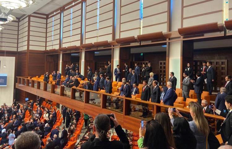 ERDOĞANIN YEMİNİ VE YENİ KABİNE BUGÜN