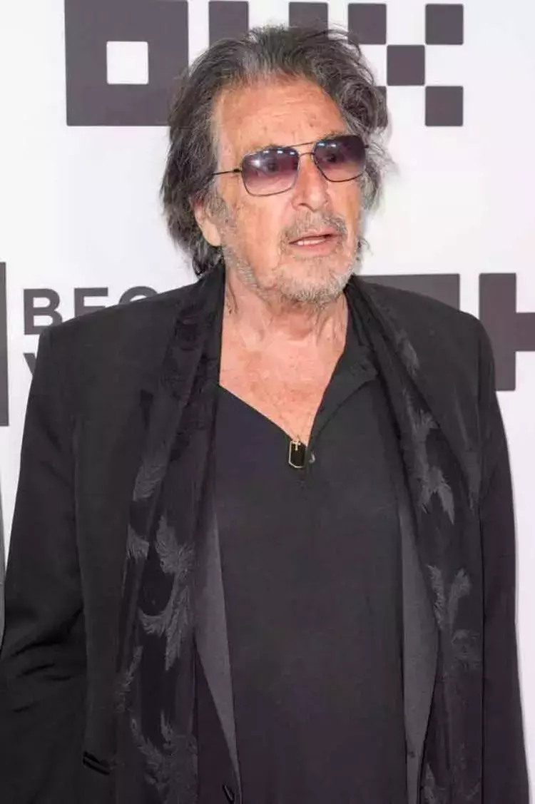 DNA testi isteyen Al Pacino sessizliğini bozdu