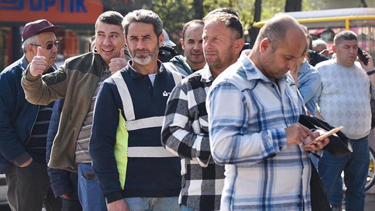 Emeklilikte toplu prim detayı EYTliler merak ediyor