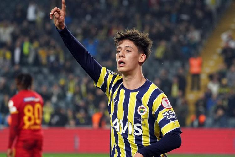 Arda Gülerde sona doğru Robert Carlos ve Deco kapıştı; Nihat Kahveci konuştu