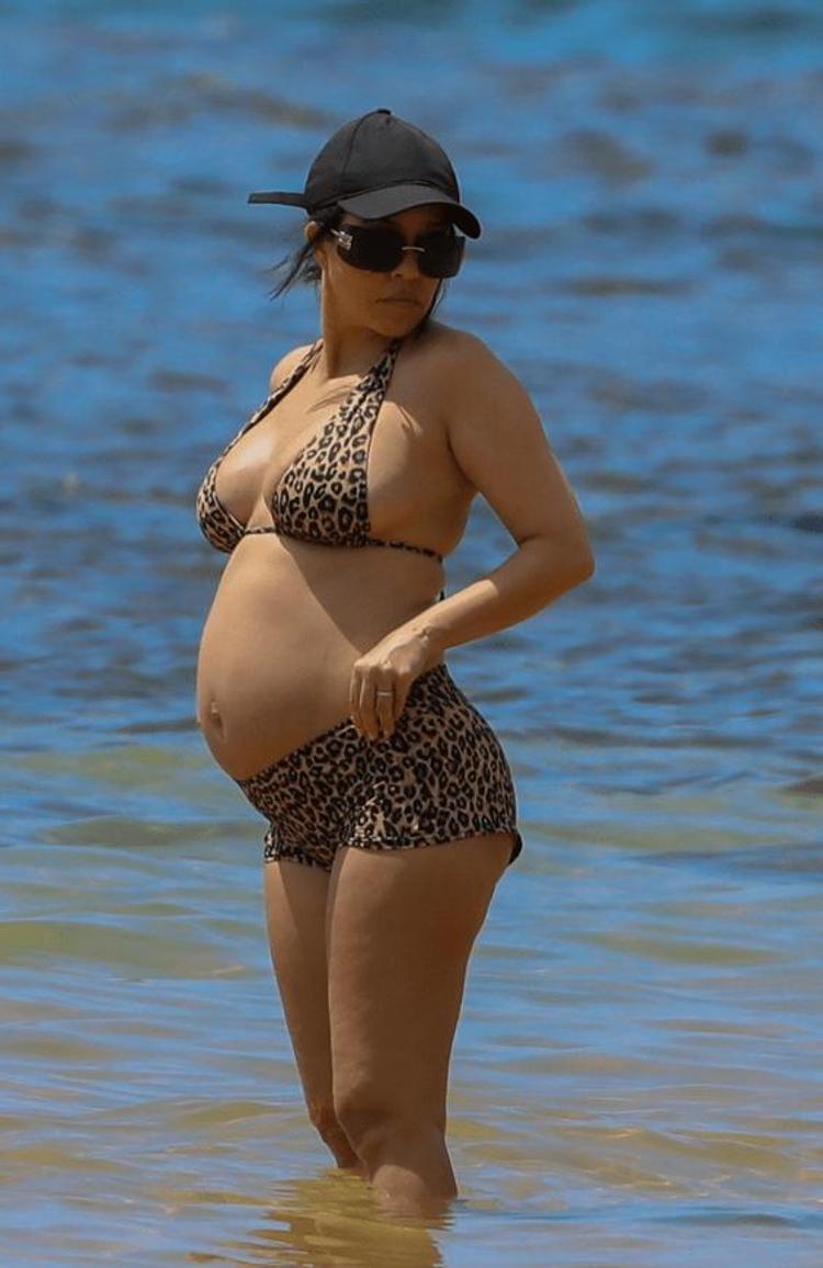 KIZIYLA BİRLİKTE HAWAIIYE GİTTİ