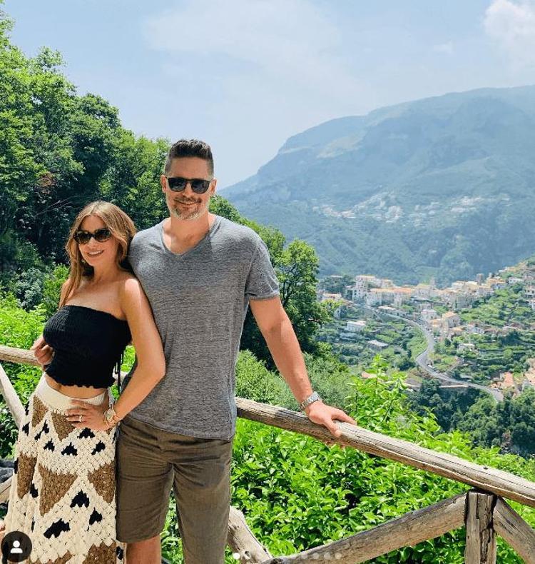 Sofia Vergara ile Joe Manganiellodan kötü haber Boşanıyoruz, mahremiyetimize saygı gösterin