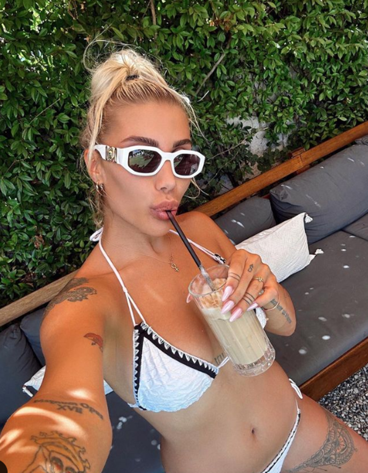 KONUŞMAM DAHİ YASAK