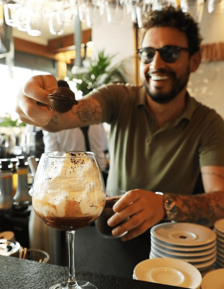 HAYATIM BOYUNCA ŞİDDETTEN UZAK DURDUM