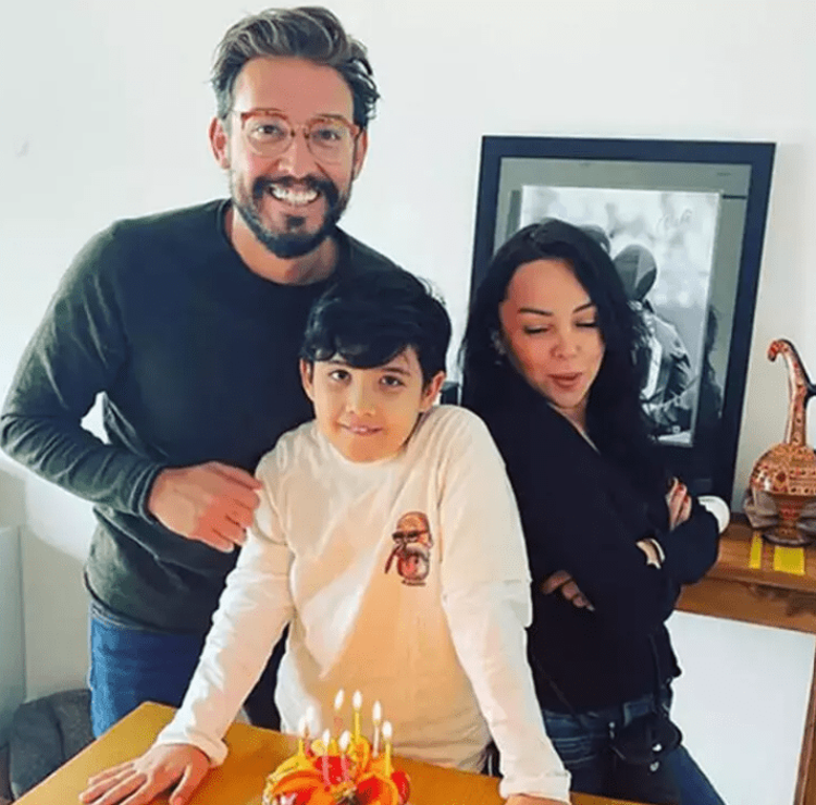 ESKİ EŞLER BİR ARADA