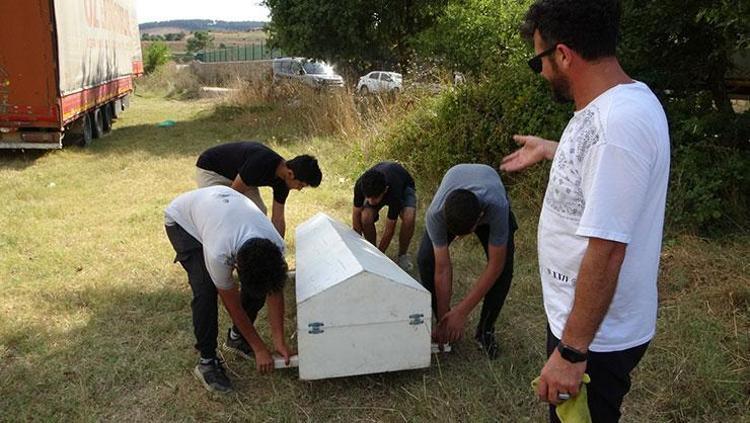 G�renleri hayrete d���ren ilan